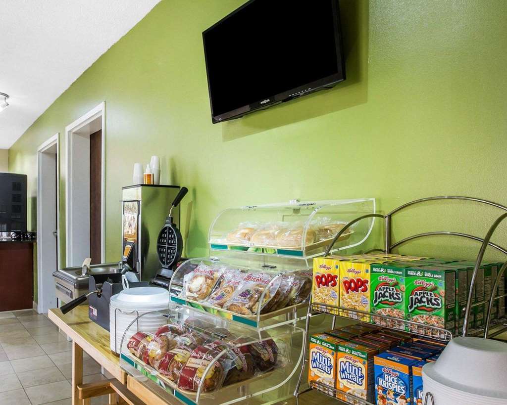 Suburban Studios Augusta Restaurant foto